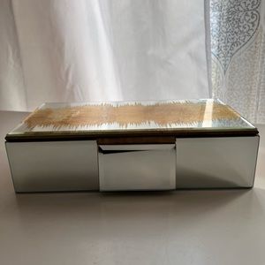 Mirror jewelry box